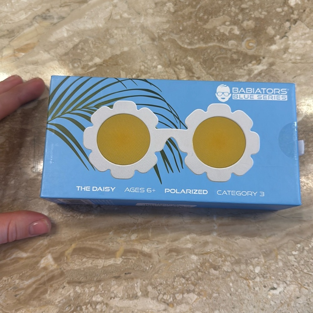 Babiators White flower with gold mirrored lenses age 6+